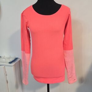 Alo Yoga Exhale long sleeve vented top Sz L